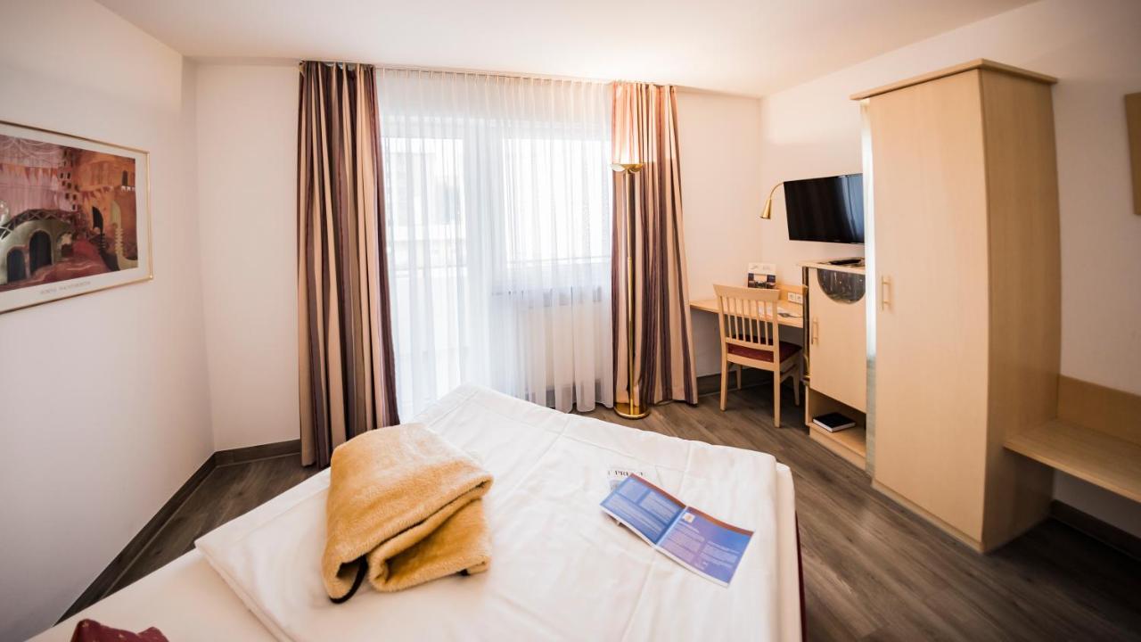City-Hotel Garni Ной-Улм Екстериор снимка